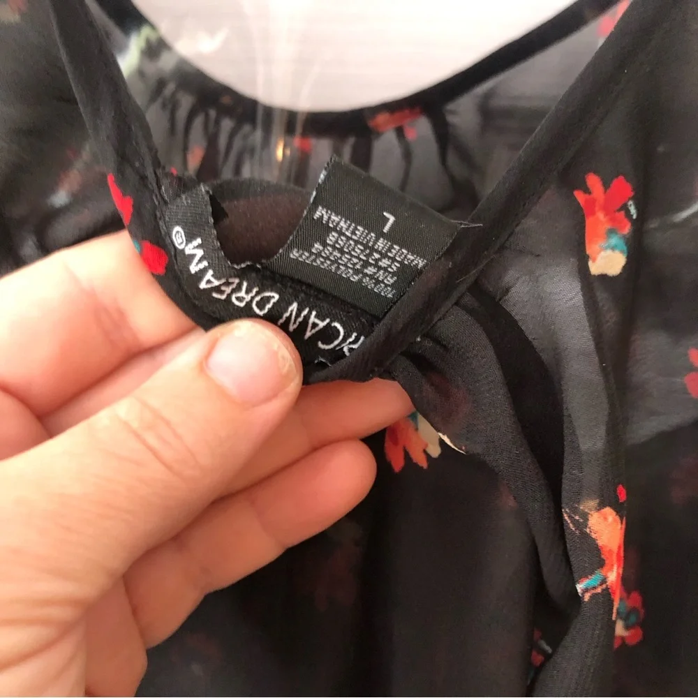 Cold Shoulder Top - Picture 5 of 5